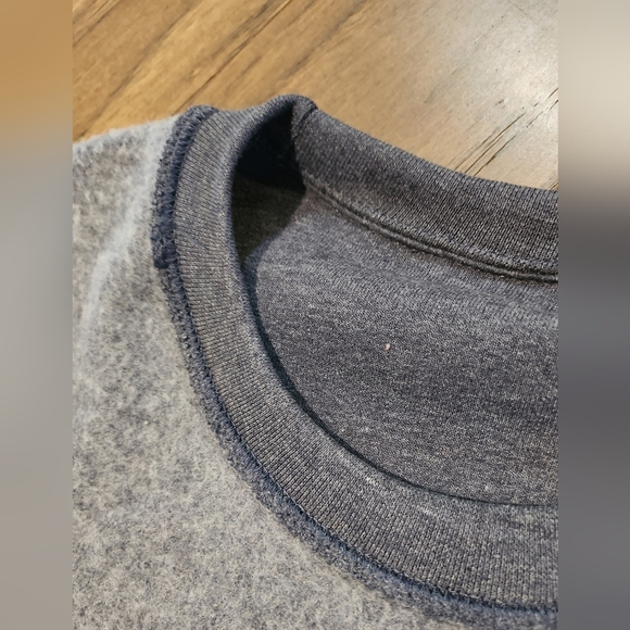 Be Kind Sweatshirt Inside Out Appearance Size Med Cute & Cozy Smoke Free Home - Picture 3 of 3